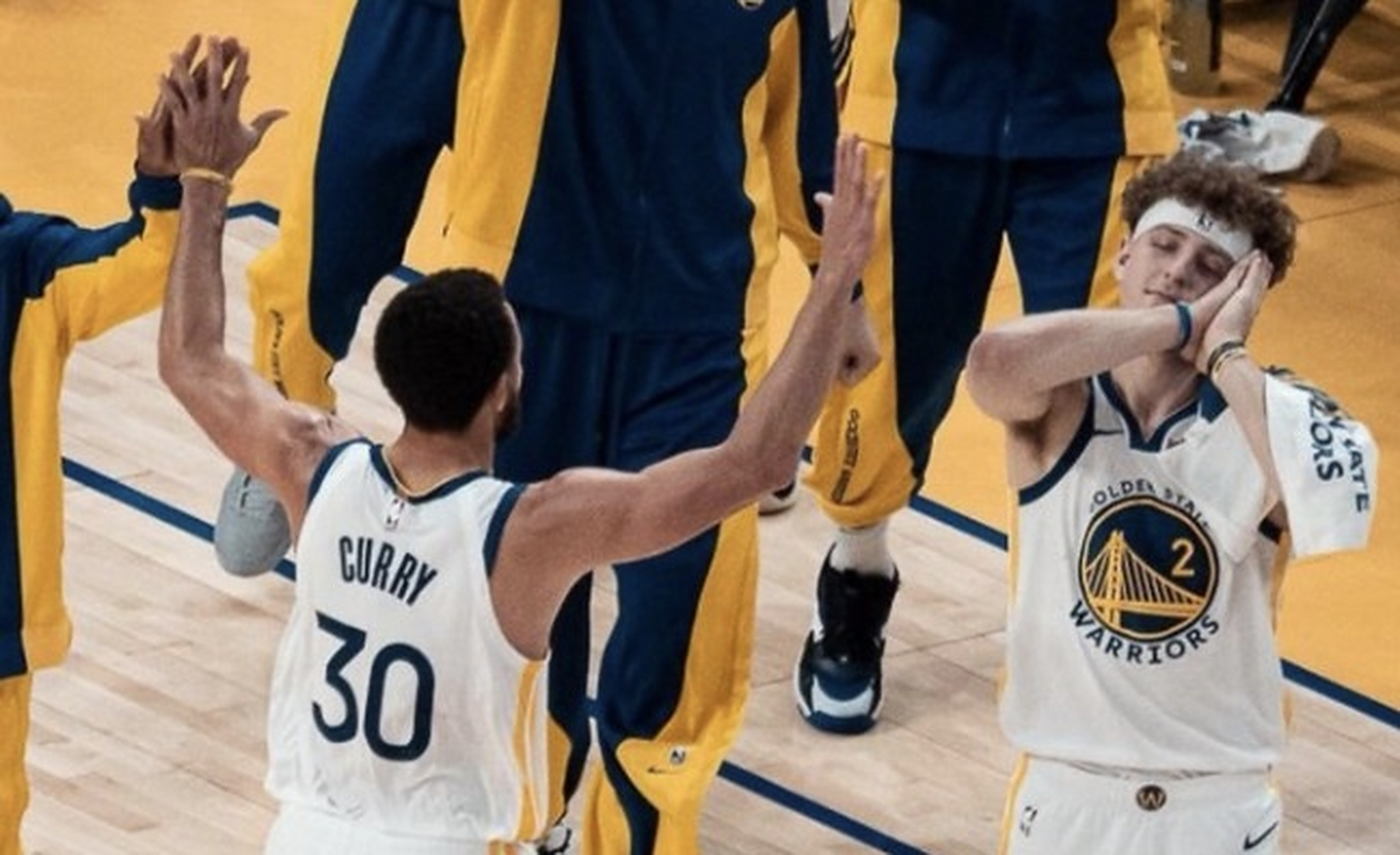 库里新星比赛局势复杂表现突出，老鹰前途光明！